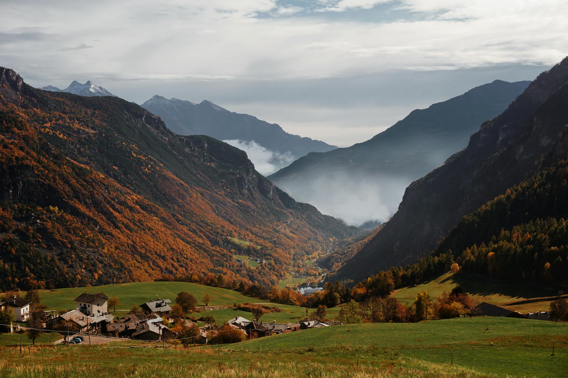 Cosa fare in Valle d'Aosta in estate: escursioni, festival e le mete per ogni tipo di viaggiatore