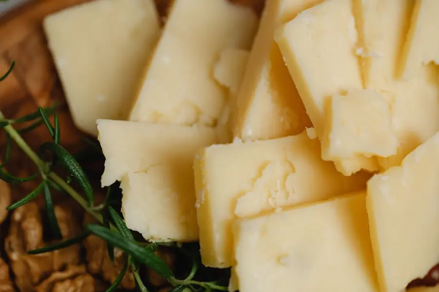 Fontina Valle d'Aosta DOP: alpeggi e stagionatura