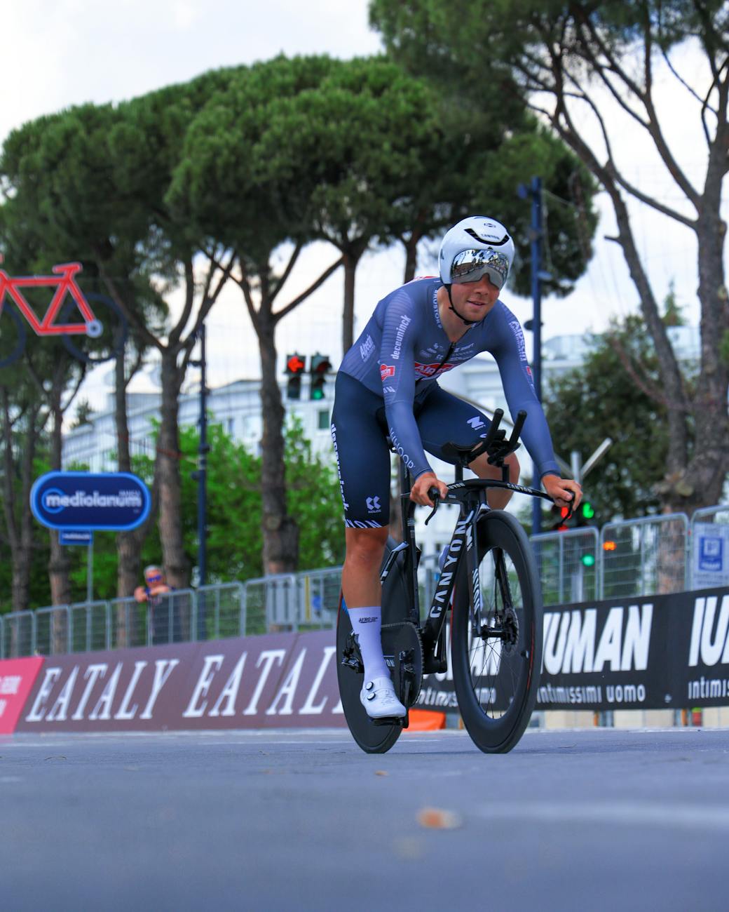 Giro d’Italia, Confcommercio Valle d’Aosta investe 5mila euro per animare Aosta