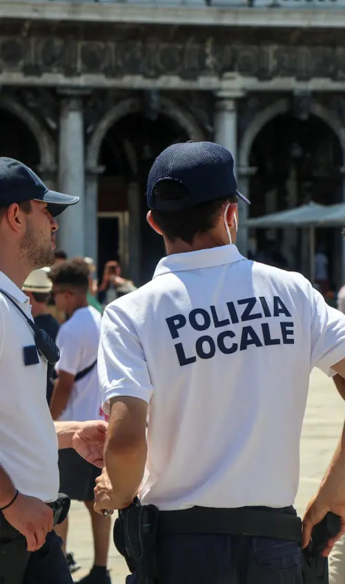 Comune, avviso per incarico dirigenziale a tempo determinato nell’Area Polizia Locale